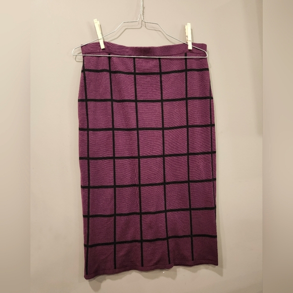EUC Pina Rossi Wine/Black Windowpane Sweater Skirt Sz M - Picture 1 of 7